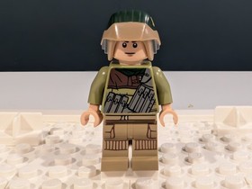 LEGO Star Wars Minifigure Rebel Trooper Corporal Eskro Casrich (Sw0792) 75155