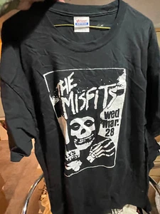 Vintage 2009 Misfits Max's Kansas City Wed Mar 28 T-Shirt XL Danzig - Picture 1 of 3