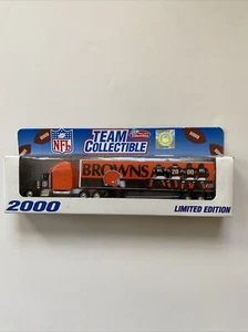 NFL Cleveland Browns Limited Edition Tractor-Trailer 1:80 Scale Replica NEW - Picture 1 of 6