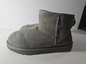 Stivali Ugg Mini Classic / Taglia 8 Grigio - Foto 1 di 9