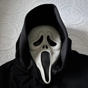 SCREAM Mask Ghostface Easter Unlimited GLOWS IN THE DARK w/Hooded Cape XL 42-46 - Picture 1 of 12