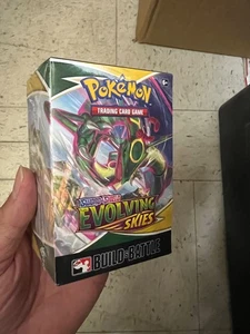 *SEALED* Pokémon TCG Evolving Skies Build And Battle Box - Picture 1 of 8