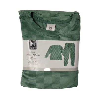 Member's Mark Boys 2-Piece Easy Care Long Sleeve Cozy Pajama Set - Image 1 of 3