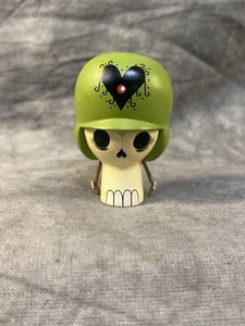 Kidrobot Heroes and Heartbreakers 2" CHASE Soldier Skull by Ryan Bubnis  2008 - Picture 1 of 6