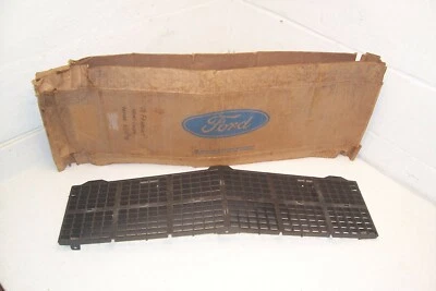 Ford Fairmont Sport 1978 1979 1980 78 79 80 parrilla original Fomoco D8BZ-8200-C Foto 1 de 4