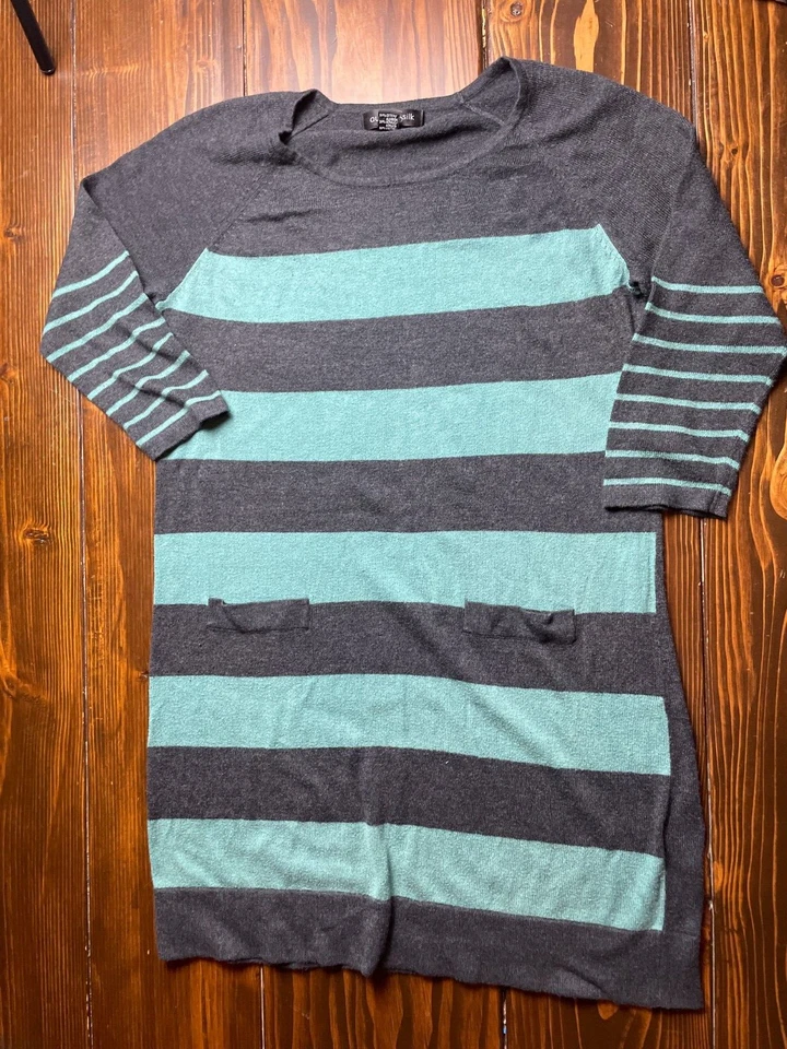 Vestido suéter corto de seda AS August para mujer talla L gris turquesa bolsillos a rayas Foto 1 de 4