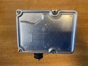 Porsche Cayenne VW Touareg ABS Esp Hydraulikpumpe Control 7P0614517M 7P0907379M - Picture 1 of 5