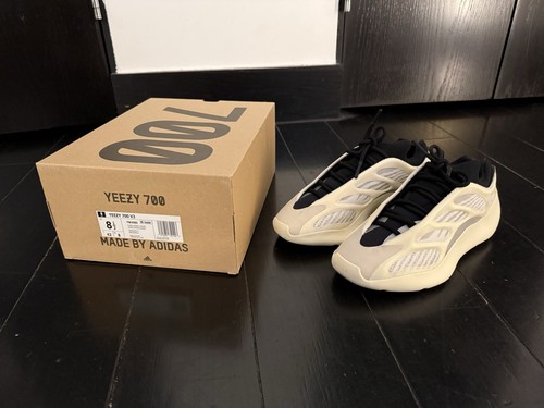 Adidas Yeezy 700 V3 Azael taglia 8 5