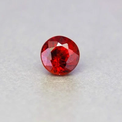 Granate mandarina natural Shola Real 1,20 quilates / espesartina de Namibia Foto 1 de 2