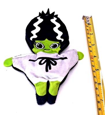 Juguete para perro Thrill & Chill Crinkle & Squeak Halloween Bride of Frankenstein Flattie Foto 1 de 3