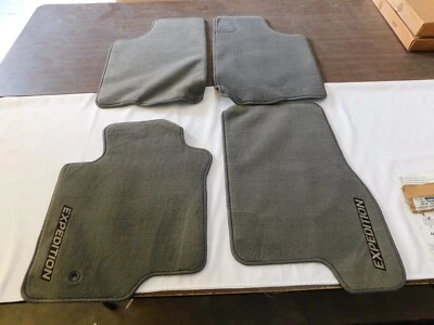 Juego de alfombrillas grises Ford 2003 2006 Expedition 2004 2005 nuevo de fábrica OEM Foto 1 de 4
