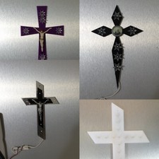 CROCE A LED LUCI SACRA VOTIVA CROCI PER CIMITERO IN PLEXIGLASS COMMEMORAZIONI