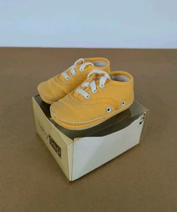 NEU 90er Baby GAP 100% Baumwolle Sneaker Gr. 3 Schnürschuhe gelb Schuhe Vintage - Bild 1 von 7