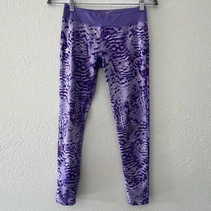 Under Armour HeatGear Purple Camo Printed Leggings, Ankle Crop Girls’ Size Large - Picture 1 of 6