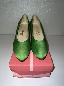 Vintage Dyeables Womens Green Satin Pointed Toe Slip On Dress Shoes Size 10 AA - Picture 1 of 8