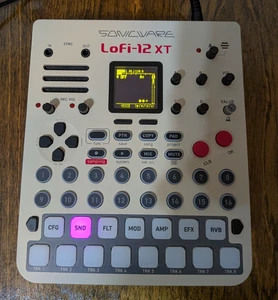 Lofi-12XT Retro 12-bit Sampler - original box, PSU, SD card, side panel holder - Picture 1 of 4