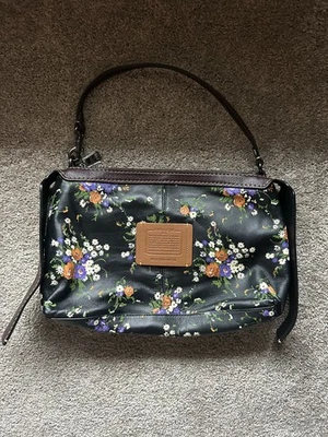 Bolso de mano Hobo Coach negro floral usado G1780-86760 Foto 1 de 4