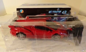 Nuevo en caja 2019 control remoto transformación coche de juguete en robot escala 1:18 n.o.YF389 - Imagen 1 de 5
