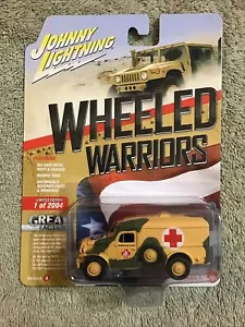 2019 Johnny Lightning WWII DODGE WC54 Ambulance Wheeled Warriors 1/64 VAR2 - Picture 1 of 8