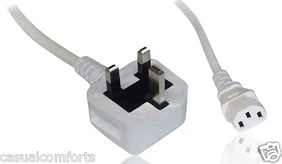 3M WHITE UK PLUG TO IEC C13 COLD MAINS POWER KETTLE LEAD, LCD PLASMA TV AC CABLE - Image 1 of 3