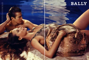 2009 Bally Mario Sorrenti Christy Turlington Oriol Elcacho 2-page MAGAZINE AD - Imagen 1 de 1