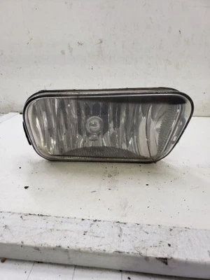 Угловые/парковочные противотуманные фары для пассажира подходят для 03–04 AVALANCHE 1500 440366 - Изображение 1 из 4