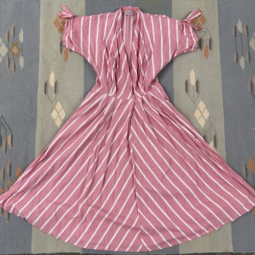 Abito sartoriale Christian Dior vintage anni 40 rosa bianco gessato con tasche