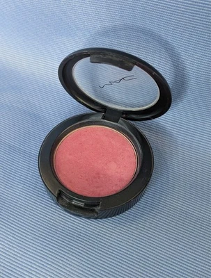 MAC Cosmetics Sheertone Shimmer Powder Blush - Dollymix Rare DEFECT - Image 1 of 3