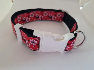 Red white and black flower print adjustable dog collar medium size - Picture 1 of 2