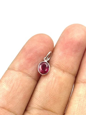 Натуральный рубин овальной формы подвеска, изящный подвеска, ручной работы ювелирных изделий, минималистский подвеска - Изображение 1 из 4