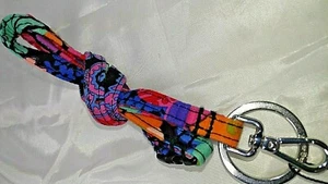 Vera Bradley's BREAKAWAY LANYARD in FLORAL FIESTA w Ring and Lobster Clip NEW - Picture 1 of 3