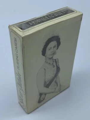 Vintage 1977 Queen Elizabeth Silver Jubilee Playing Cards Waddingtons - SEALED! - Image 1 of 4