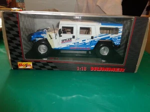 Maisto Special Edition Spicer Chassis Hummer Station Wagon 1:18 Scale #667 - Picture 1 of 3