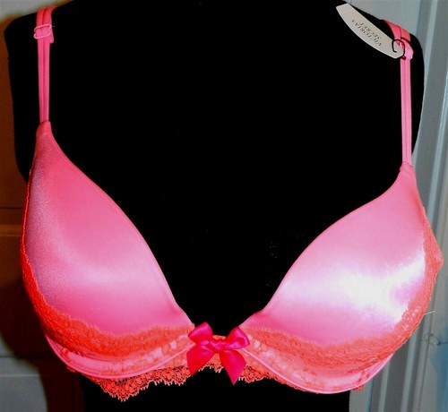 Foto 1 di 4