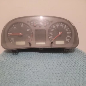 1999-2001 VOLKSWAGEN GOLF JETTA OEM INSTRUMENT CLUSTER GAUGES SPEEDOMETER Km/h  - Picture 1 of 4