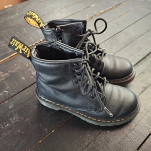 Dr. Martens Black Leather Combat Boots Kids Girls 12 Lace Up Side Zipper AirWair - Picture 1 of 8