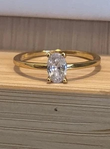 Klassischer Ovalschliff Verlobungsring schlichte Eleganz 18 Karat vergoldet Größe 6 - Bild 1 von 5
