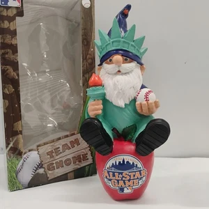 2013 MLB All Star Game Citi Field Apples On Parade Statue of Liberty Gnome RARE - Picture 1 of 24