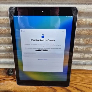 Apple iPad Air (5. Gen) - Sperre für Vorbesitzer Makelloser Zustand!! grau - Bild 1 von 13