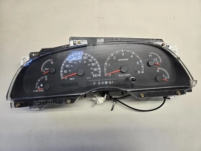 2000-2001 Ford F150 Speedometer (MPH); Interchange: 3565, 159K. Foto 1 de 4