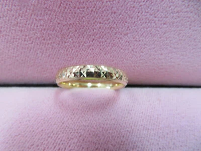 14k Yellow Gold Geometric Design Wedding Band Ring Sz 11  - 1.75 Grams - Image 1 of 4