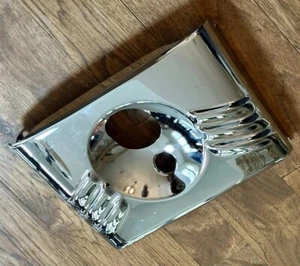 67982-07 HARLEY-DAVIDSON 2007-2017 FATBOY CHROME HEADLIGHT FRONT PANEL NOS OEM - Picture 1 of 2