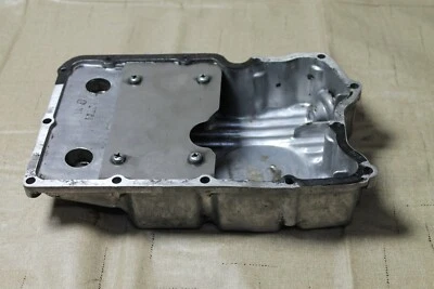 1978 Yamaha XS750 SE Engine Oil Strainer Cover Pan 1J7-13417-01-00 - Image 1 of 4