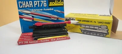 SOLIDO CHAR AMPHIBIE PT76 LANCE-FUSEE CON SCATOLA, FUNZIONANTE - Immagine 1 di 4