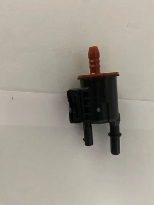 Válvula de purga de bote de vapor 04627182AA para Jeep Compass Cherokee Dodge Ram Fiat Foto 1 de 2