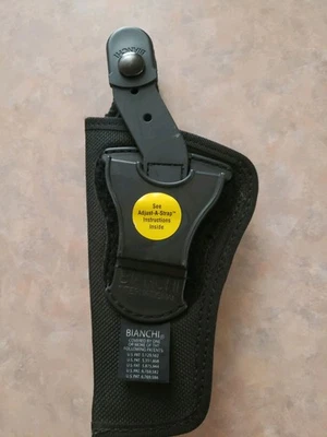 Bianchi Accumold Defender, Black Nylon, Right Handed Beretta/S&W/Taurus, 7120 - Image 1 of 2