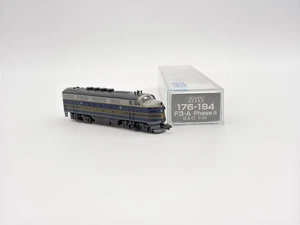 KATO - N - B&O Baltimore & Ohio - F3A Phase II Diesel Loco #84 - Train 176-184 - Picture 1 of 13