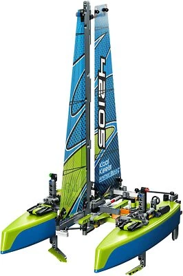 Lego Technic Catamaran (42105) Building Kit 404 Pcs - Image 1 of 4