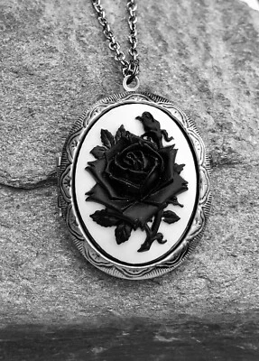 Черный на белый роза камео медальон ожерелье, винтажный викторианский ДОТ тайник подвеска - Изображение 1 из 4