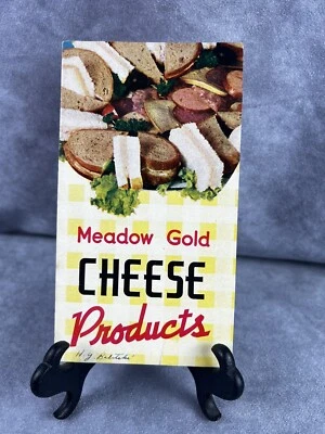 Folleto de recetas de queso dorado vintage Meadow  Foto 1 de 3